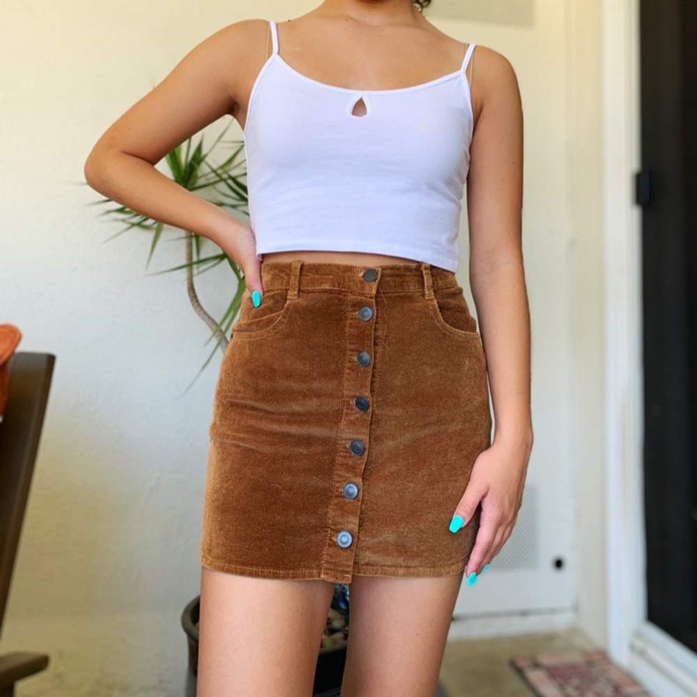 BRANDY MELVILLE SKIRT